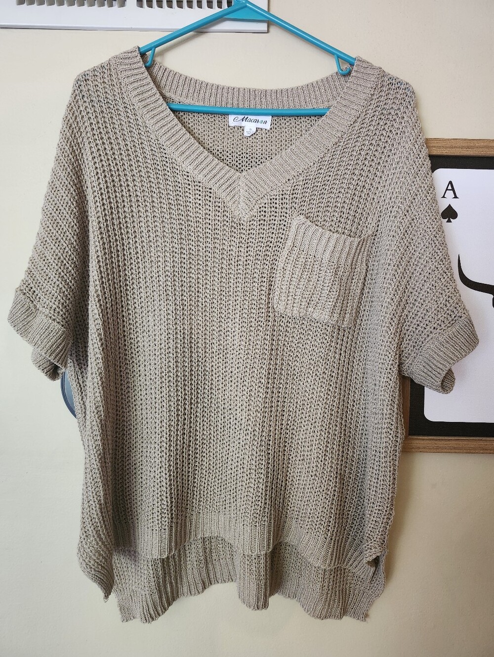 MACARON Beige V-Neck Short Sleeve Knit Sweater with Pocket
